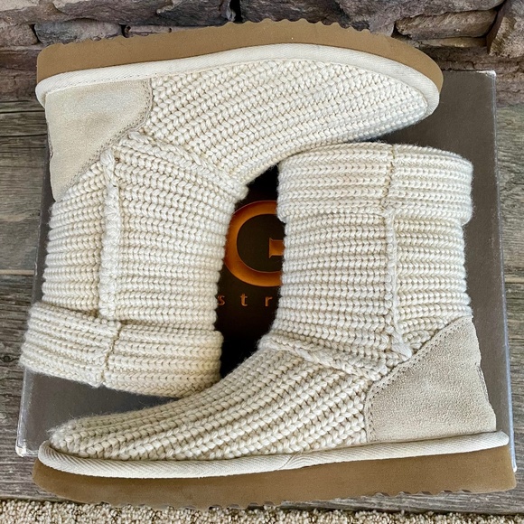 UGG Classic Crochet Cream Boots, Size 7 - Picture 2 of 7